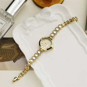 2026 New Factory Wholesale Fashion <b>Disc</b> quartz watch candy wristwatch luxurious and simple gemstone <b>gold</b> strap quartz watch - Product Image 4