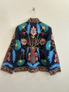 เสื้อแจ็คเก็ตผ้ากำมะหยี่ปักลายดอกไม้แบบซูซานี ทำมือ บุด้วยผ้าฝ้าย เหมาะสำหรับผู้หญิง ใส่ได้ทั้งฤดูใบไม้ผลิ/ฤดูใบไม้ร่วง/ฤดูหนาว ของขวัญสำหรับเธอ - Product Image 2