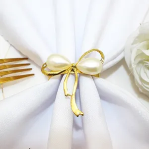 Anneau de serviette en laiton finition or avec nœud papillon pour la décoration de table de mariage et d'événements, porte-serviette de luxe en laiton plaqué or avec nœud papillon - Product Image 3