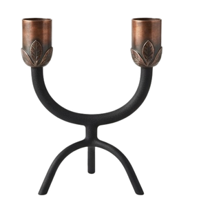 Décoration d'intérieur, chandelier en fer noir à deux bras avec support de bougie en feuille de tulipe en cuivre - Product Image 3