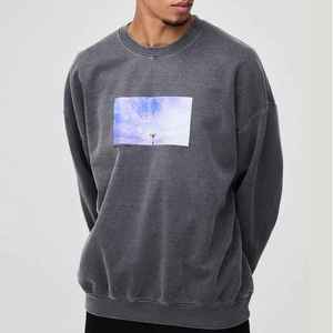 Sudadera Oversize Gris para Hombre, Cuello Redondo, Corte Regular, Informal, para Otoño, Tejida, Color Sólido - Product Image 1