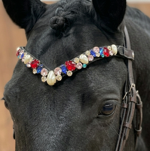 Bridelet de cheval en cuir personnalisé en forme de V avec cristaux multicolores et perles à clipser – Accessoires d'équitation scintillants - Product Image 2