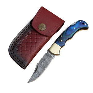 Couteau pliant en acier Damas avec outil utilitaire pratique, couteau Damas fait main avec équipement de poche pour l'extérieur - Product Image 1