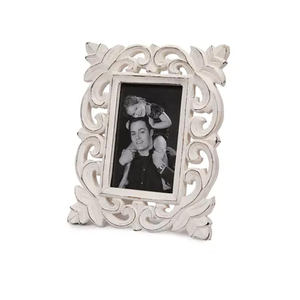 Marcos de Fotos Modernos Minimalistas de MDF, Hechos a Mano, Ecológicos, Ligeros, con Acabado Liso, para Exhibición en Mesa, de Brownwood Handicrafts - Product Image 1