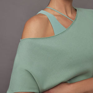 Sudadera de felpa extragrande con hombros descubiertos para mujer, talla grande, informal, holgada, de algodón, sexy, de manga corta - Product Image 5