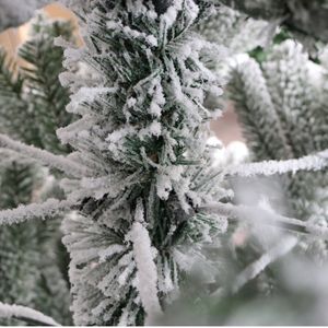Albero di Natale Artificiale in Pino con Articolazioni, 2,1 m, Effetto Neve e Punte Bianche Realistiche, Non Illuminato - Product Image 4