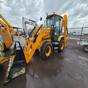 รถตักล้อยาง JCB 3cx สภาพดี ขับเคลื่อน 4 ล้อ รุ่นรถแทรกเตอร์  กำลังมอเตอร์สูง รับน้ำหนักได้มาก - Product Image 1