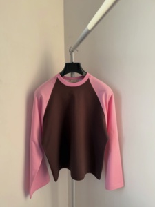 Nueva Camiseta de Manga Larga Personalizada, Fabricación de Prendas Personalizadas, Ropa Casual Urbana para Hombre y Mujer - Product Image 1