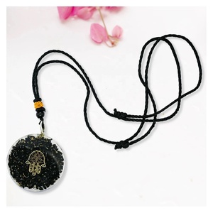 Colgante de Orgón Shungita Natural Hecho a Mano, Forma Redonda con Logotipo de Hamsha, Protección Emf, Piedra Semipreciosa, Artesanía India - Product Image 5