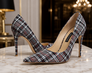 Escarpins à talons aiguilles pour femmes en tartan écossais |   Escarpins à carreaux de luxe |   Logo personnalisé disponible - Product Image 1