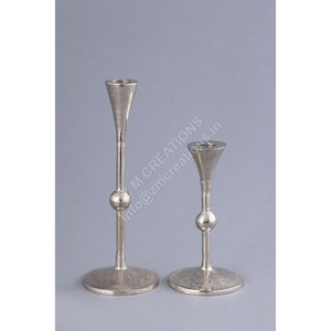 ชุดเชิงเทียนโลหะสีเงิน, เชิงเทียนทนความร้อนดีไซน์ทันสมัยทำด้วยมือสำหรับงานแต่งงานเทศกาลคริสต์มาส - Product Image 1