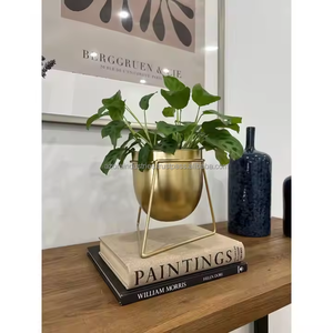 Maceta de metal martillado moderna, artículo fantástico para decoración de hogar y Jardín de Azora Industries - Product Image 3