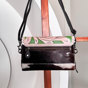 Elegante billetera de cuero de vaca turquesa para mujer, funda de teléfono de mano tallada, accesorio elegante de moda - Product Image 5