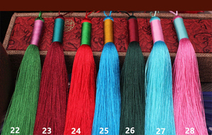 Gamme extra large d'accessoires, choix idéal pour la confection de pompons, pompon en soie de haute qualité de 250 mm de long, 33 options de couleurs - Product Image 5