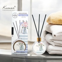 Diffuseur à roseaux de luxe de 100ml Désodorisant en verre sans feu Logo personnalisé Diffuseur d'huiles essentielles de luxe Utilisation à domicile Caractéristiques Parfums