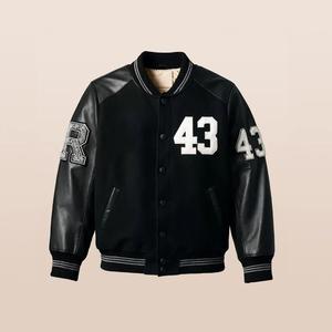 Veste universitaire pour la Saint-Valentin, veste rouge et noire de style Letterman, veste bomber avec motif cœur, cadeau pour elle, pour lui, pour les couples - Product Image 3