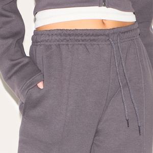 Sudadera recortada de estilo de Invierno para mujer, conjunto de pantalones de chándal de pierna recta, chándal de patrón sólido de tendencia de algodón 100% con cremallera - Product Image 4