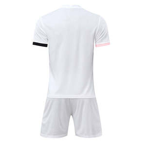 Ensemble de maillots de football personnalisés pour hommes, blanc et rose, col rond, manches courtes, 100 % polyester, évacuation de l'humidité, coupe classique - Product Image 2