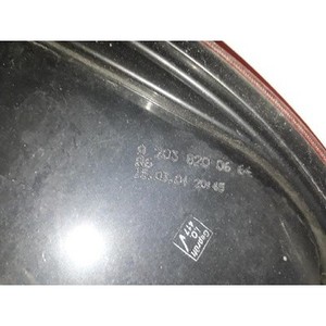 ตัวยึดหลอดไฟท้ายขวาด้านขวาของรถยนต์ C-class มือสอง รุ่น A2038200664 - Product Image 4