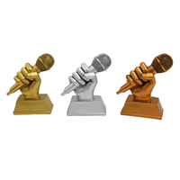 Prix personnalisé de la voix musicale Microphone en résine pour galvanoplastie/peinture Trophée de Microphone en or