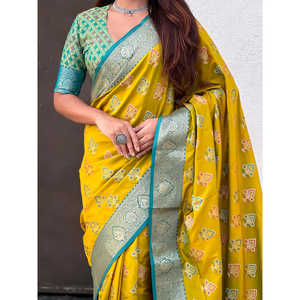 Sari Patola Ikkat en soie douce verte Mehandi, tissé Zari, avec des tissages contrastés, élégant pour les soirées, de la collection Elite Weaves - Product Image 6