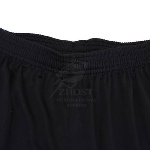 Ensemble de maillots et shorts de football légers en tissu anti-transpiration avec coutures renforcées pour une durabilité accrue - Product Image 5