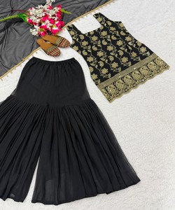 Salwar Kameez Negro Bordado, Traje Tradicional Étnico Largo Hasta el Suelo para Mujer, India, Pakistán, Bodas y Otras Ocasiones (MD-3093) 85197 - Product Image 4