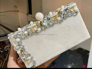 Pochette en résine personnalisable avec motif éblouissant, chaîne amovible, sac à main exquis, design ange artificiel indien - Product Image 2