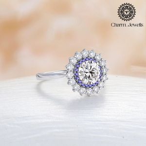 Bague de fiançailles pour femme Charm_Jewells en argent 925 avec moissanite, taille coussin, motif floral, sertissage à griffes, style classique, certifiée IGI - Product Image 2