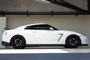 Nissan GTR Black Edition 2014 - Product Image 3