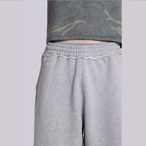 Shorts amples en molleton pour homme, coupe décontractée, style streetwear, longs bermudas en molleton - Product Image 4