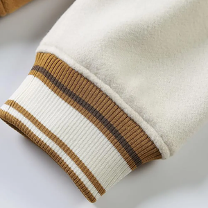 Chaquetas Varsity Personalizadas para Hombre, Chaqueta Bomber de Béisbol Casual de Cuero con Mangas Largas, Fabricante Mayorista de Chaquetas Varsity para Hombre - Product Image 3