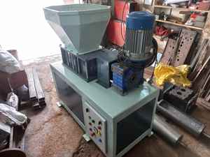 Máquina de Corte Hidráulica DIVINE MACHINERY SOLUTION V4, 40KG/H a 5KG/H, 220V, 5kW, Profundidad Máxima de 35mm, Fácil de Operar - Product Image 3