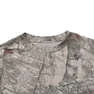 Camiseta de Manga Corta con Camuflaje Selvático para Hombre, Cuello Redondo, Diseño Gráfico con Patrón de Árboles Grises - Product Image 2