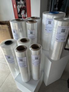 Phim cán màng LLDPE bề mặt nhẵn 500m xuất xứ Việt Nam, trong suốt, không lõi, mềm mại, dễ quấn tay, độ bền kéo cao, in lõm - Product Image 3