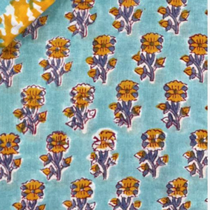 Tissu décoratif indien artisanal en coton pur, imprimé au bloc, motif floral, éco-responsable et durable, de Jaipur. - Product Image 5