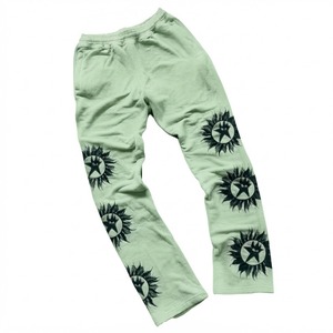 Pantalon de jogging décontracté pour homme en coton mi-lourd, vert clair, à taille élastique, imprimé motif étoiles et soleil, idéal pour le printemps - Product Image 1