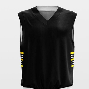 Tenue de sport pour filles (softball et basketball) - Ensemble maillot et short personnalisable pour équipe - Vêtements de sport respirants en maille Dry Fit pour athlétisme jeunesse - Product Image 6