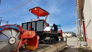 Tracteur à chenilles HOGICO HG-80VN Turbo 80HP 3-en-1, chenilles en caoutchouc, haute puissance, durable, équipement agricole multifonctionnel - Product Image 3