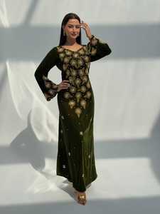 Awais House Abaya Kaftan de Poliéster y Gasa con Bordado Modesto para Mujer, Largo hasta el Suelo, Escote Corazón, Manga Larga, Ajuste Holgado - Product Image 4