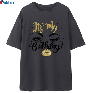 Camiseta Deportiva Casual Holgada de Poliéster Ecológico Transpirable para Mujer con Hombros Caídos y Letras Doradas Personalizada - Product Image 6