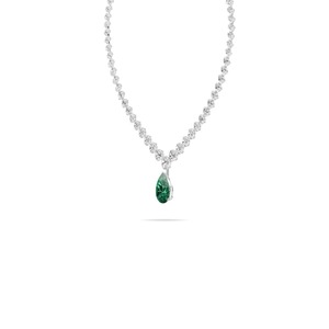 Collier de luxe élégant en or jaune avec diamant de laboratoire vert taille poire et ovale, 17 pouces - Product Image 2