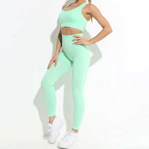 Conjunto Deportivo para Mujer de Alta Calidad Hecho en Pakistán, Bra Deportivo y Leggings con Diseño Moderno, Conjunto de Yoga para Mujer - Product Image 2