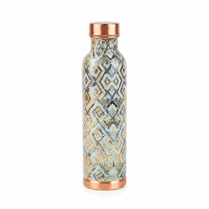 Botella de Agua de Cobre con Acabado Martillado, Portátil, para Viajes, Diseño Minimalista, Botella de Metal Reutilizable - Product Image 1