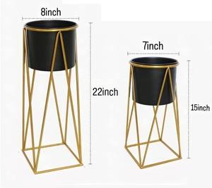 Support de pot de fleurs en métal haut de gamme pour la vente en gros, avec pot inclus, design artisanal durable pour pots lourds et décoration intérieure élégante - Product Image 2