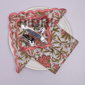 Serviettes de table en coton brodé à motifs floraux imprimés à la main Ridhi Wholesale, réutilisables pour mariages, hôtels, restaurants, vente en gros - Product Image 1