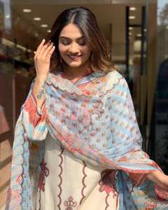 Elegante Conjunto de Kurta con Estampado Digital en Muselina y Dupatta de Georgette para Mujer - Product Image 4