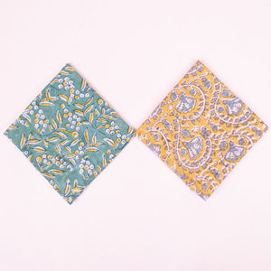 Pañuelo Cuadrado Ecológico de Algodón Hecho a Mano con Estampado Paisley, Estilo Bohemio Multicolor - Product Image 1