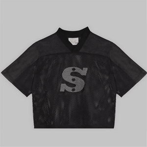 เสื้อฟุตบอลผู้หญิงแบบครอปท็อปทรงโอเวอร์ไซส์ ผ้าตาข่าย สไตล์สตรีทแวร์ เสื้อกีฬา พิมพ์ลายกราฟิก หมายเลขเสื้อแบบ OEM ขายส่ง - Product Image 1