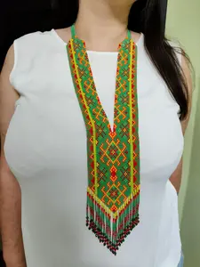Collier long bohème au design unique - Gerdan traditionnel ukrainien fait main avec perles. avec boucles d'oreilles, pour les dotés d'un don artistique, mariage - Product Image 4